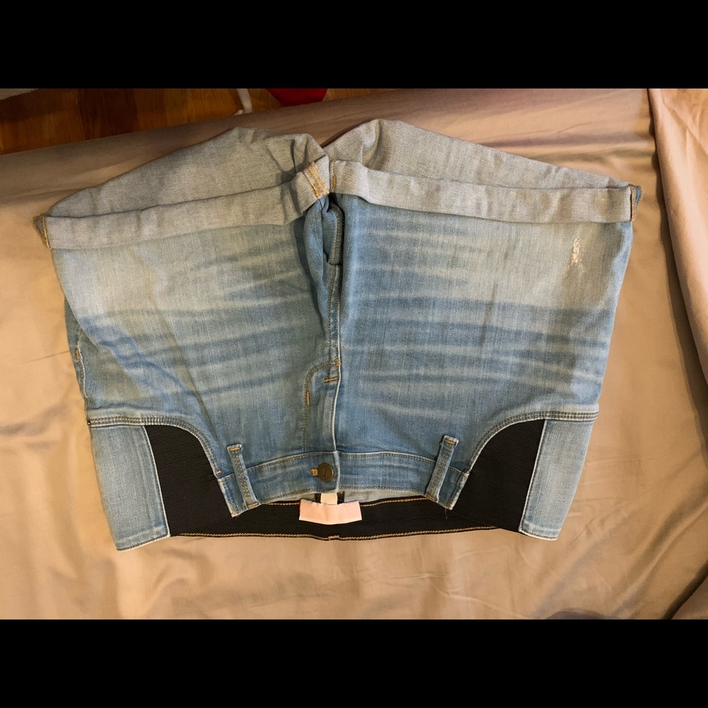 Maternity shorts